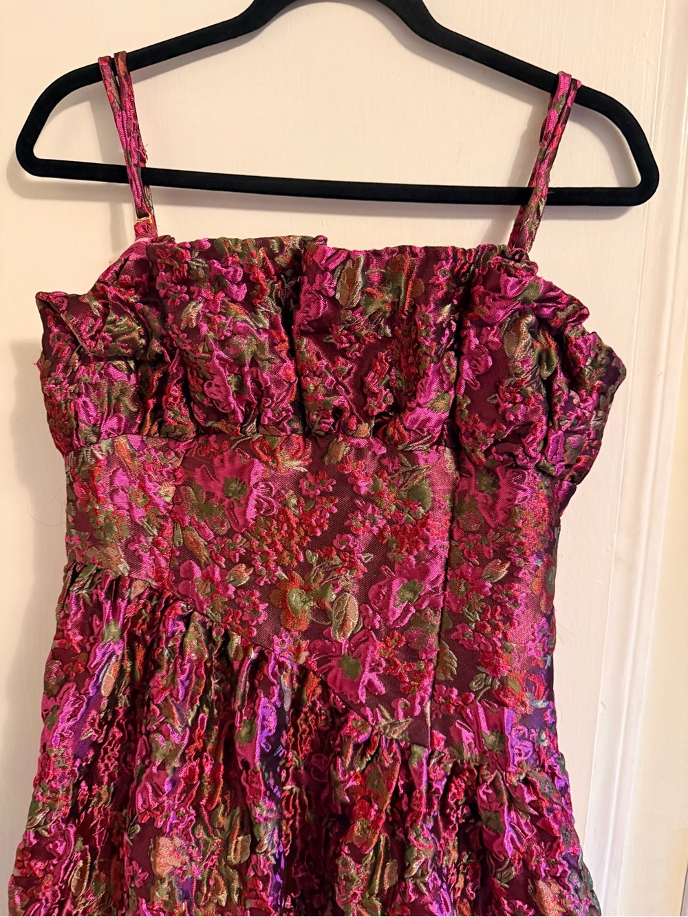Elliatt Camellia Strapless Gown - Picture 7 of 11